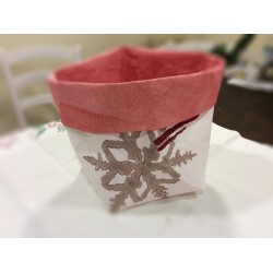 Breadbox paper washable flakes and hearts