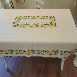 Tablecloth hand-printed with lemons