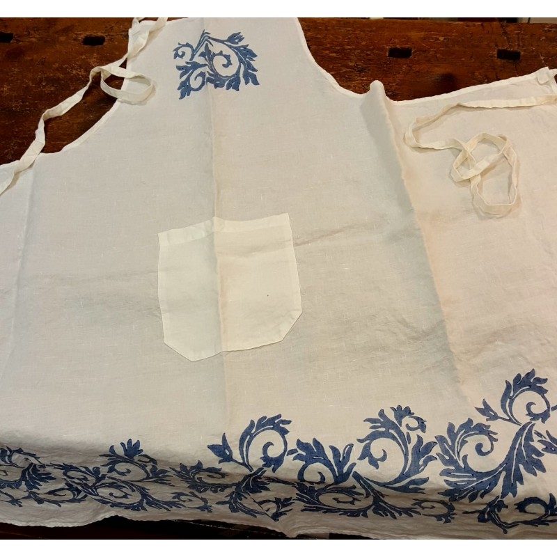 Kitchen apron in linen acanthus collection