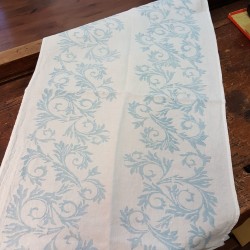 Table runner in pure linen Acanto collection