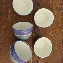 Double-band porcelain coffee cups in blue