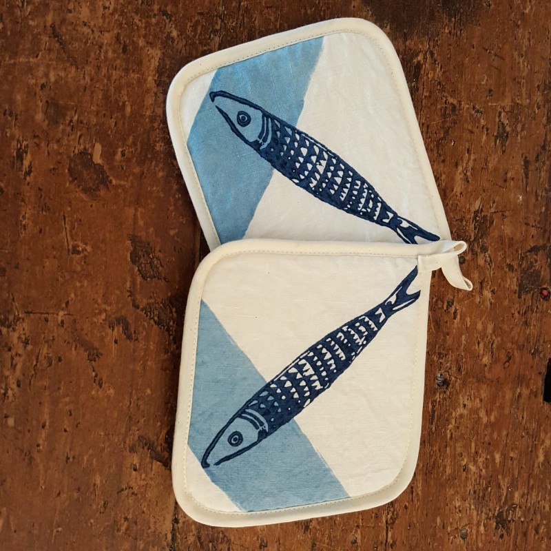 Pot holders collection panarea with sardines in pure linen