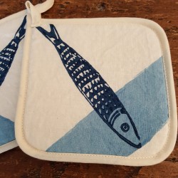 Pot holders collection panarea with sardines in pure linen