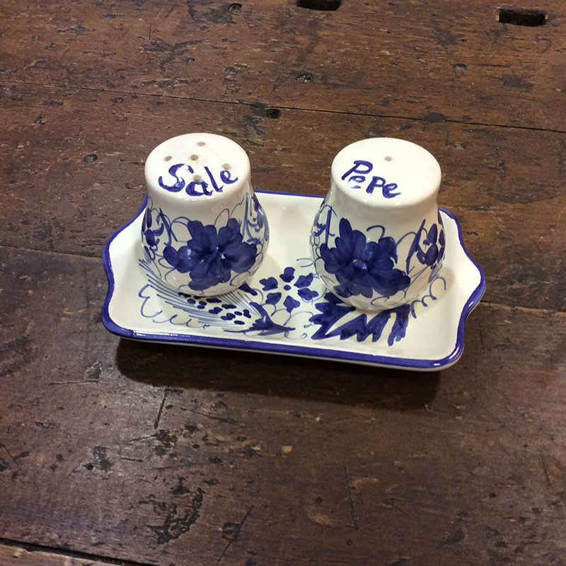 Ceramic salt and pepper