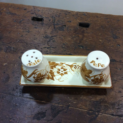 Ceramic salt and pepper