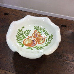 Fruit bowl in hand-decorated pottery