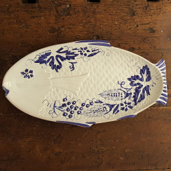 Ceramic platter shaped fish.