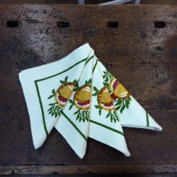 Napkins in linen Decoration Pomegranates