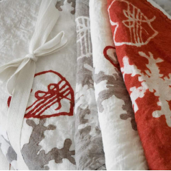 Linen tablecloth flakes and hearts for christmas