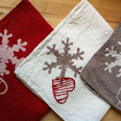 Linen tablecloth flakes and hearts for christmas