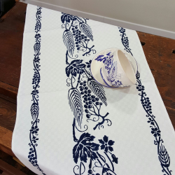 Italian Table runner linen vintage style