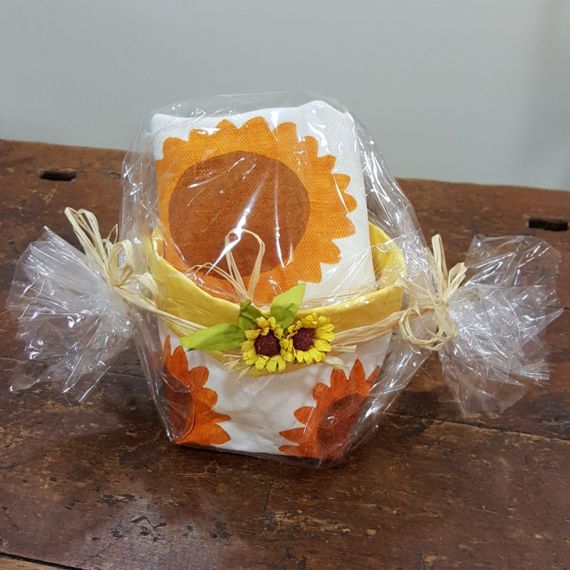 Gift box with potholders sunflowers print